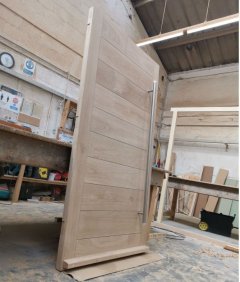 Oak Door with Horizontal Boards & 20mm Insulation 
