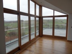 wooden oak fully glazed screen 2 lift & slide doors